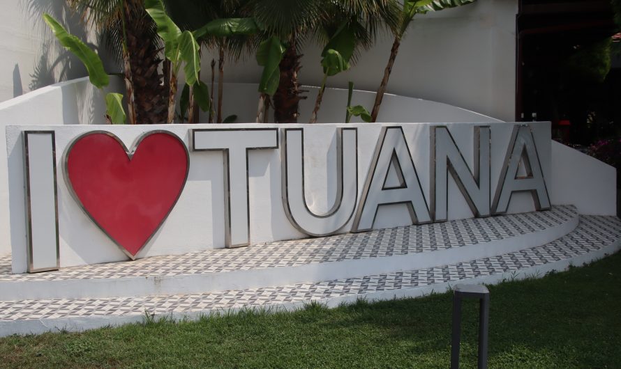 Urlaub in der Türkei – Club Tuana: Strand, Pool und Wasserrutschen